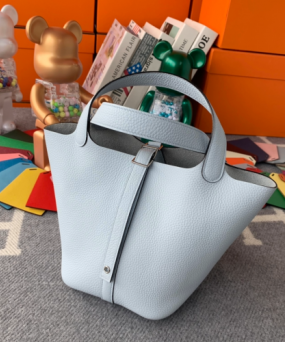 에르메스 피코탄18 라이트블루 은장 끌레망스 가죽